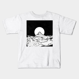 Black and white mountain landscape Kids T-Shirt